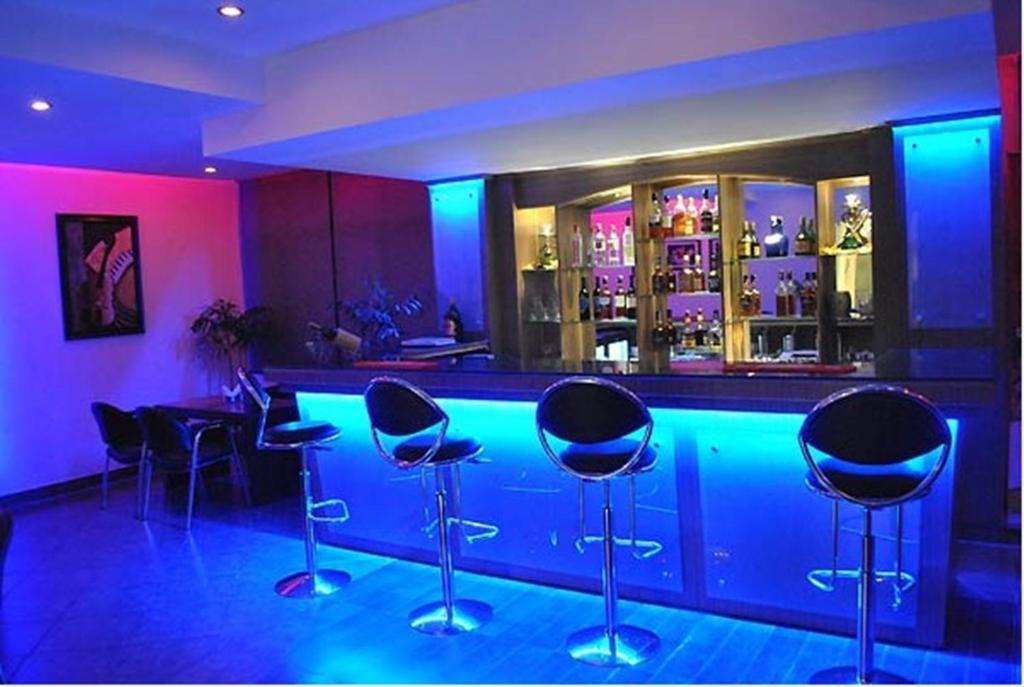 Treebo Trend Gk Conifer Hotel Dharamshala Ngoại thất bức ảnh