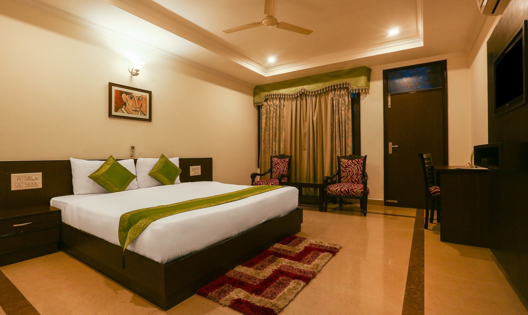 Treebo Trend Gk Conifer Hotel Dharamshala Ngoại thất bức ảnh