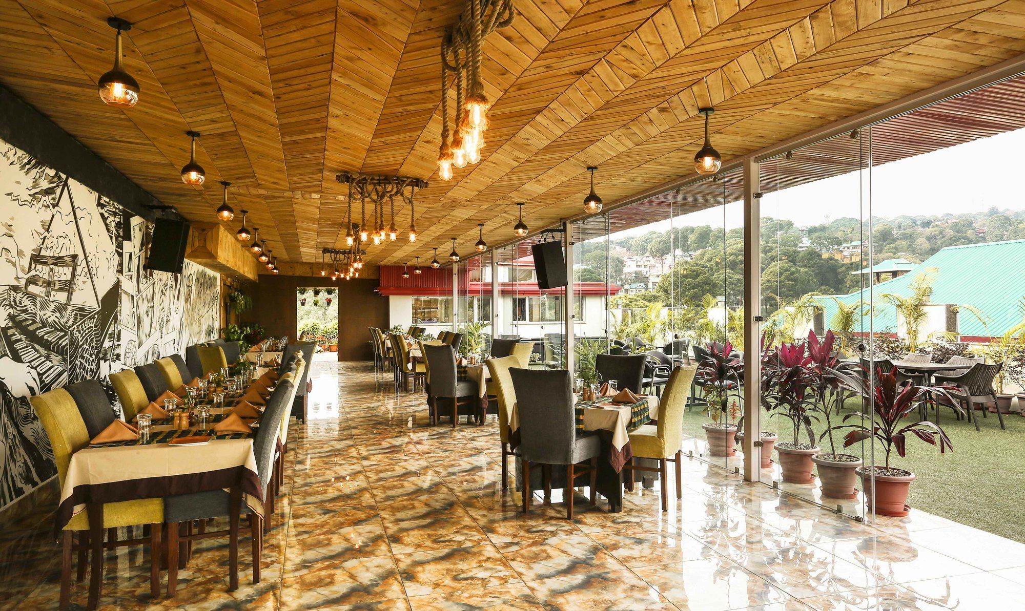 Treebo Trend Gk Conifer Hotel Dharamshala Ngoại thất bức ảnh